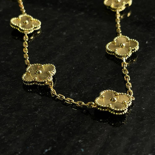Conjunto Collar 10 Tréboles y Pendiente Brillante - Oro 18k